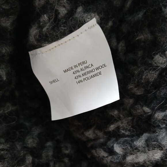 Authentic Moose Knuckles Alpaca Toque - Picture 4 of 7